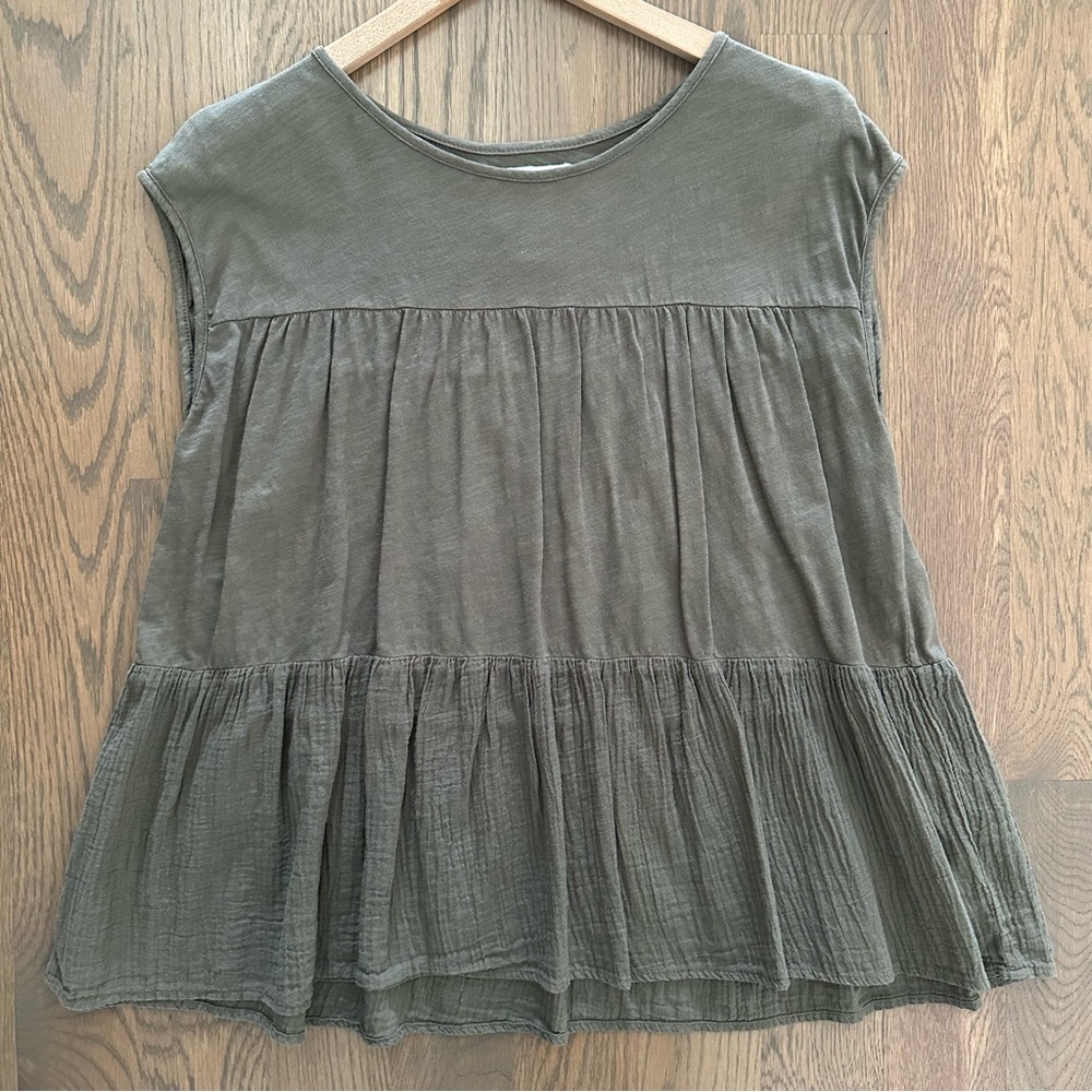 Velvet by Graham & Spencer Anthropologie Tiered Gauze Top Olive Green Medium